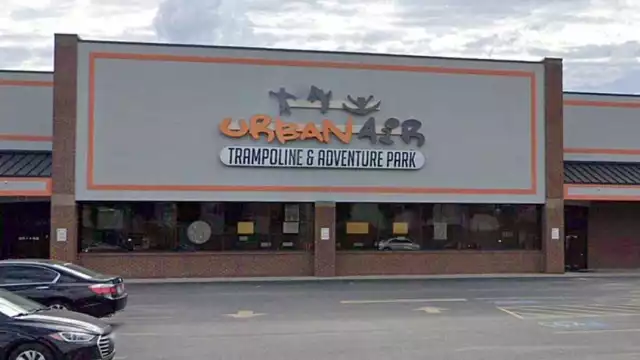 Estacionamiento del Urban Air, lugar donde mataron al youtuber