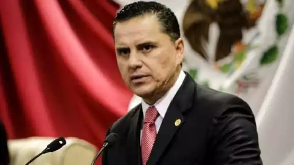 Roberto Sandoval, exgobernador de Nayarit, y tu hija son buscados para ser aprehendidos Roberto Sandoval, exgobernador de Nayarit, y tu hija son buscados para ser aprehendidos