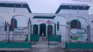 Crece la incertidumbre por el posible cierre del CBTA 13 de Tixkokob; afectaría a más de 100 alumnos