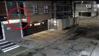 Bebé cae desde segundo piso de casa de La Paz, Puebla: VIDEO