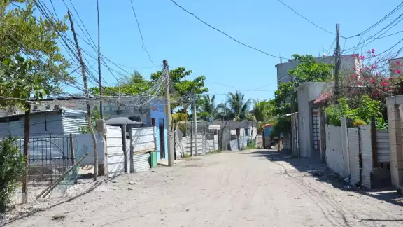 El problema de robo de energía eléctrica se refleja más en la Península de Atasta porque no hay nadie que vigile, señalan