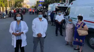 El personal de salud se mantendrá aplicando la vacuna este jueves.