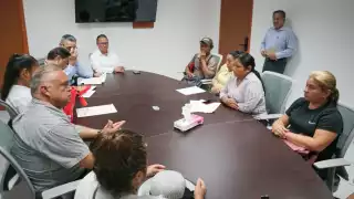 Los familiares de personas desaparecidas expusieron sus casos al Fiscal General