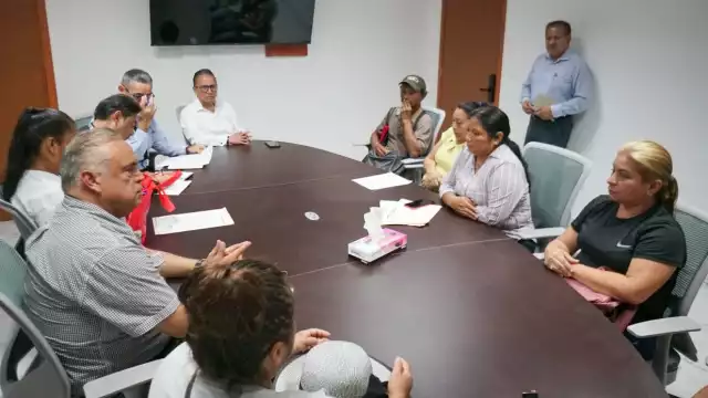 Los familiares de personas desaparecidas expusieron sus casos al Fiscal General