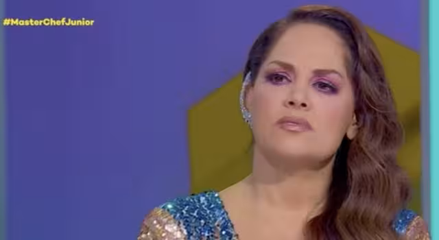 Tatiana se lució con su conducción, pero no más que los memes del público. Foto: Twitter