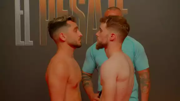 Los primeros en pasar por el pesaje oficial fueron Carola y Spursito, quienes protagonizarán el primer combate de La Velada del Año 2 Los primeros en pasar por el pesaje oficial fueron Carola y Spursito, quienes protagonizarán el primer combate de La Velada del Año 2