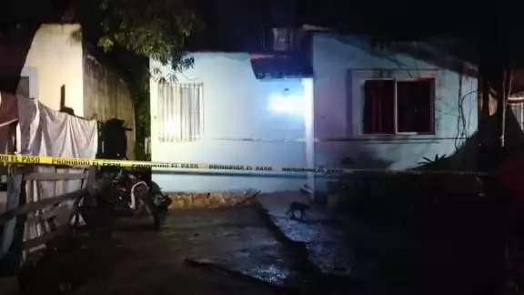 Un individuo al calor de las copas se ahorcó en su casa poco después de un pleito conyugal Un individuo al calor de las copas se ahorcó en su casa poco después de un pleito conyugal