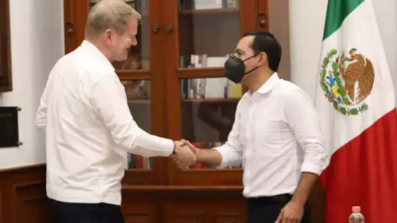 Mauricio Vila Dosal se reunió con el embajador de Canadá en México, Graeme C. Clark Mauricio Vila Dosal se reunió con el embajador de Canadá en México, Graeme C. Clark
