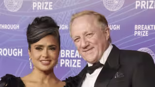 Salma Hayek y sus canas: el look que redefine la belleza natural en 2026