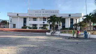 Los exfuncionarios fueron sancionados por irregularidades