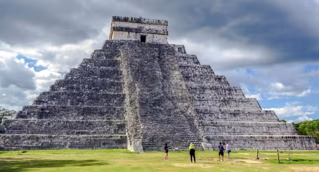 El Castillo de Kukulcán fue restaurado entre los años 1925 y 1935