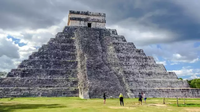 El Castillo de Kukulcán fue restaurado entre los años 1925 y 1935