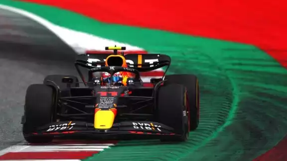 Checo Pérez buscará subirse al podio por segundo domingo consecutivo; saldrá en la quinta posición Checo Pérez buscará subirse al podio por segundo domingo consecutivo; saldrá en la quinta posición