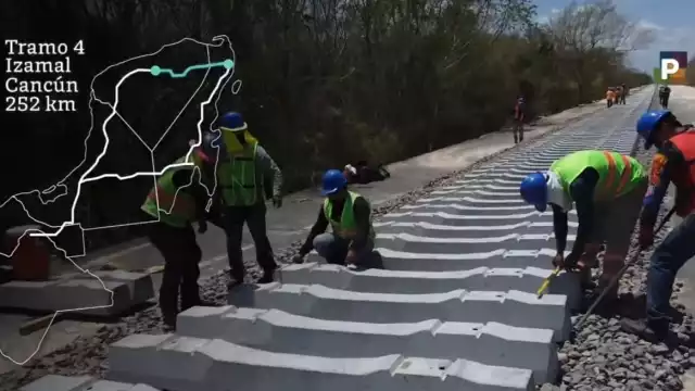 Con los durmientes, se empezó la colocación de la primera capa de balasto con espesor de 20 centímetros