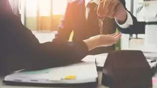 ¿Es dentro del margen de la legalidad el pedir un aval?