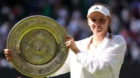 La kazaja Elena Rybakina se coronó como la nueva campeona de Wilbledon