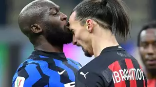 Los futbolistas protagonizaron una pelea durante el partido