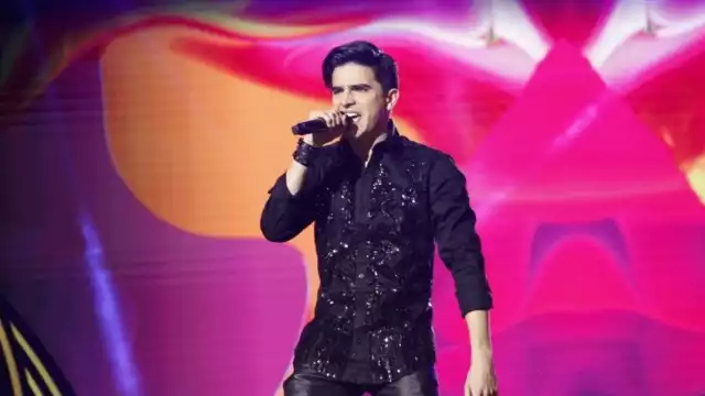 El panel de jueces del concurso exigió que se le diera una segunda oportunidad al cantante de 23 años.