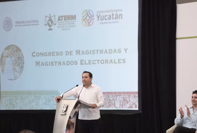 Mauricio Vila expuso que en Yucatán se trabaja para todos y sin distinciones