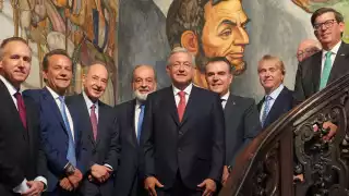 AMLO encabezó un desayuno con empresarios de México y Estados Unidos