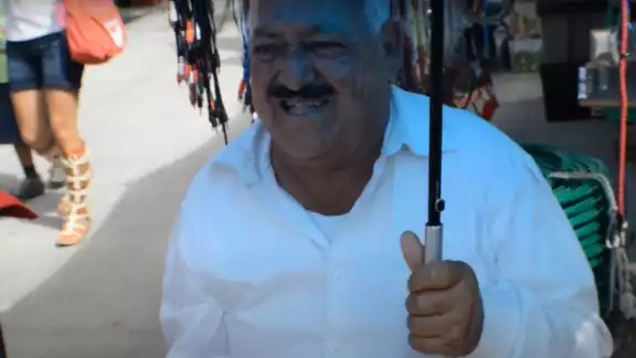 Don Nacho es recordado por los ciudadanos que lo vieron vender sus toallitas en tianguis y avenidas de Cancún Don Nacho es recordado por los ciudadanos que lo vieron vender sus toallitas en tianguis y avenidas de Cancún