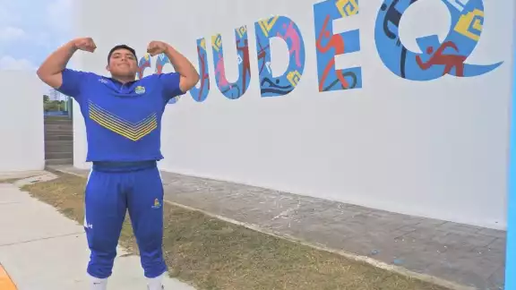 El tetracampeón entrena como interno en el Centro Estatal Deportivo de Alto Rendimiento de Cancún El tetracampeón entrena como interno en el Centro Estatal Deportivo de Alto Rendimiento de Cancún