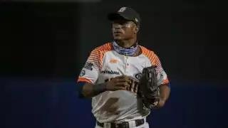 Exprospecto de los Cachorros de Chicago reforzará a los Tigres de Quintana Roo