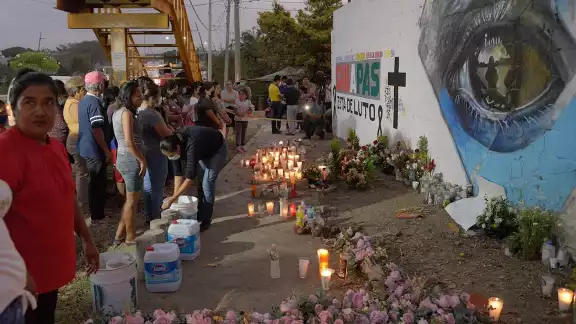El INM ofreció visas humanitarias a 27 migrantes heridos por el accidente, pero solo cuatro aceptaron El INM ofreció visas humanitarias a 27 migrantes heridos por el accidente, pero solo cuatro aceptaron