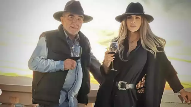 "Yo te escojo a ti, para que nos compliquemos la Vida juntos", le escribió su novia a Vicente Fernandez Jr. Foto: Instagram @marianangp01