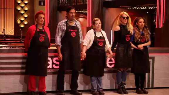 La partida de Nadia se festejó en redes sociales con decenas de reacciones que señalan como justa su eliminación de MasterChef Celebrity. La partida de Nadia se festejó en redes sociales con decenas de reacciones que señalan como justa su eliminación de MasterChef Celebrity.