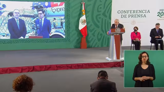 Las vacunas aterrizaron al país mexicano alrededor de las siete de la mañana