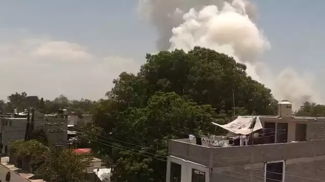 Protección Civil del estado pidió evitar la zona y permitir el libre tránsito a vehículos.