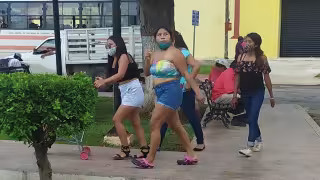 Algunos no portaban correctamente el cubrebocas y relajaban las medidas preventivas