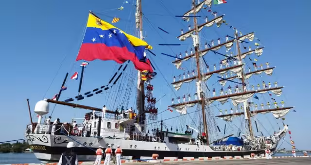 Invitan a conocer buque de la armada venezolana en Progreso