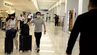 El único vuelo que ha operado en el aeropuerto de Mérida es el 1110/1111 de Viva Aerobus que llegó a las 02:50