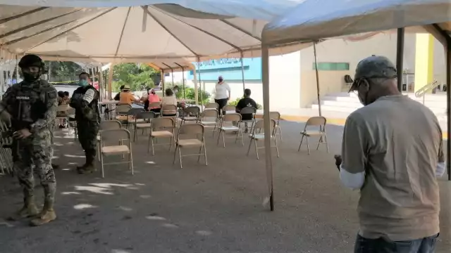 Muchos abuelos no se quisieron aplicar la vacuna por temor a  las reacciones