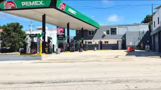 Vuelven a robar en gasolinera de Champotón; someten a despachadores y huyen