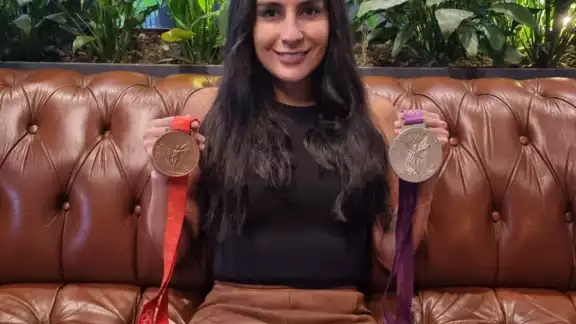 Paola Espinosa decidió decir adiós a su carrera como clavadista