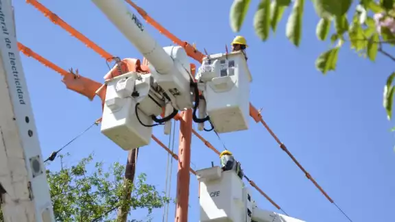 CFE atenderá variaciones de voltaje en Atasta Pueblo desde junio CFE atenderá variaciones de voltaje en Atasta Pueblo desde junio