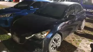 Los policías localizaron la unidad abandonada en la Isla del Carmen