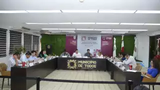 La ley de Egresos se aprobó 'vía FastTrack' con mayoría de votos