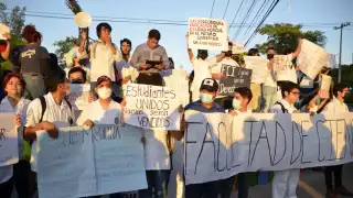 Ella es la nueva Rectora de la Unacar designada tras protesta sindical