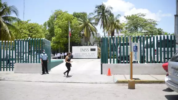 Según algunas fuentes la Comuna le debía al IMSS 241 millones 618 mil pesos Según algunas fuentes la Comuna le debía al IMSS 241 millones 618 mil pesos