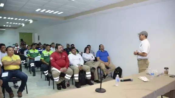 Inicia curso para paramédicos aéreos en Ciudad del Carmen