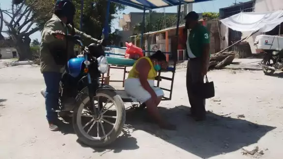 El conductor del "pochimóvil" escapó tras decir que pagaría los gastos médicos