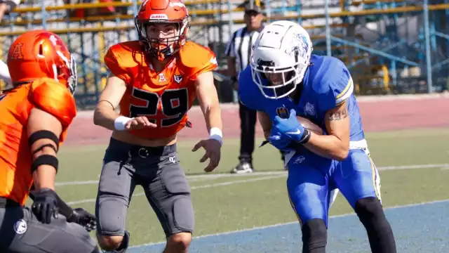 Lobos tuvo momentos muy erráticos, cometió varios errores que le costaron el juego