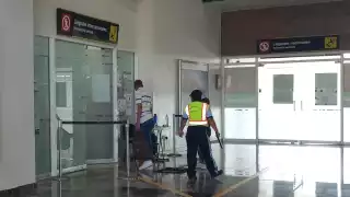 El padre e hijo fueron dejados en libertad, por lo que pudieron continuar con su viaje