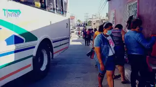 El Tinaguis "El Joloch" registro su máxima capacidad, con clientes y comerciantes