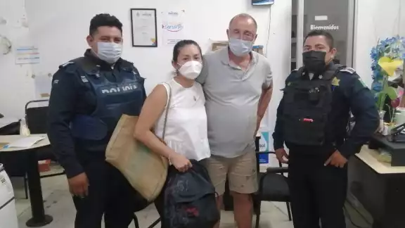 Familiares que reportaron la desaparición del turista de Países Bajos acudieron a la FGE Yucatán tras ser encontrado Familiares que reportaron la desaparición del turista de Países Bajos acudieron a la FGE Yucatán tras ser encontrado