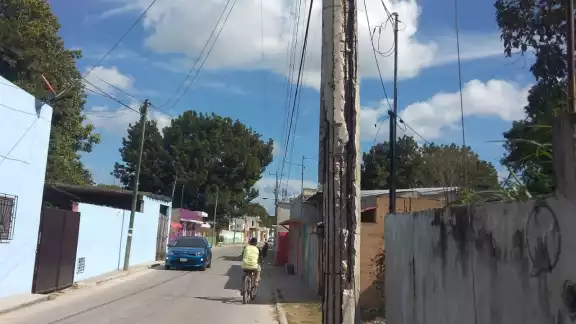 Comentaron que CFE da un servicio caro, pero la calidad del servicio no es bueno, ya que seguido hay apagones